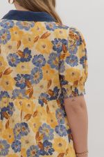 Entro Floral Contrast Collar Dress