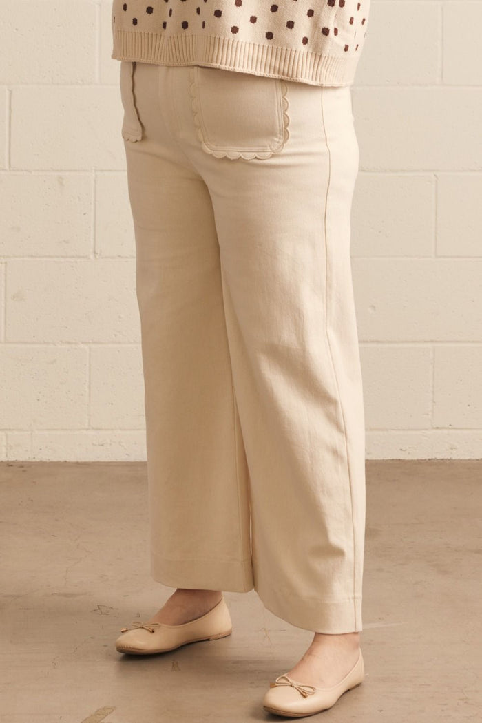 Entro Scallop Trim Wide Leg Pants