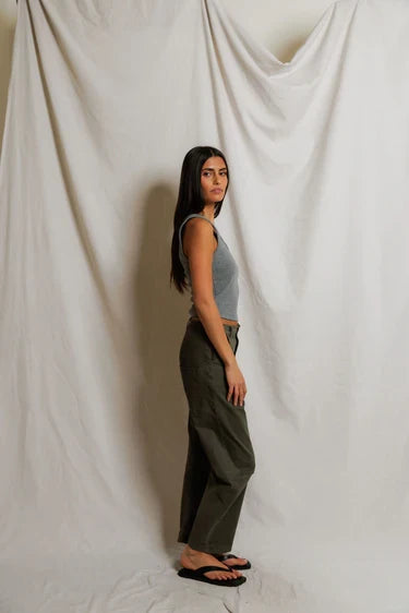 Perfect White Tee Blondie Dark Heather Grey Tank