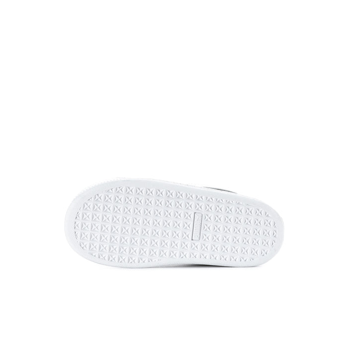 Toddler sneaker outsole, white rubber tread with textured pattern