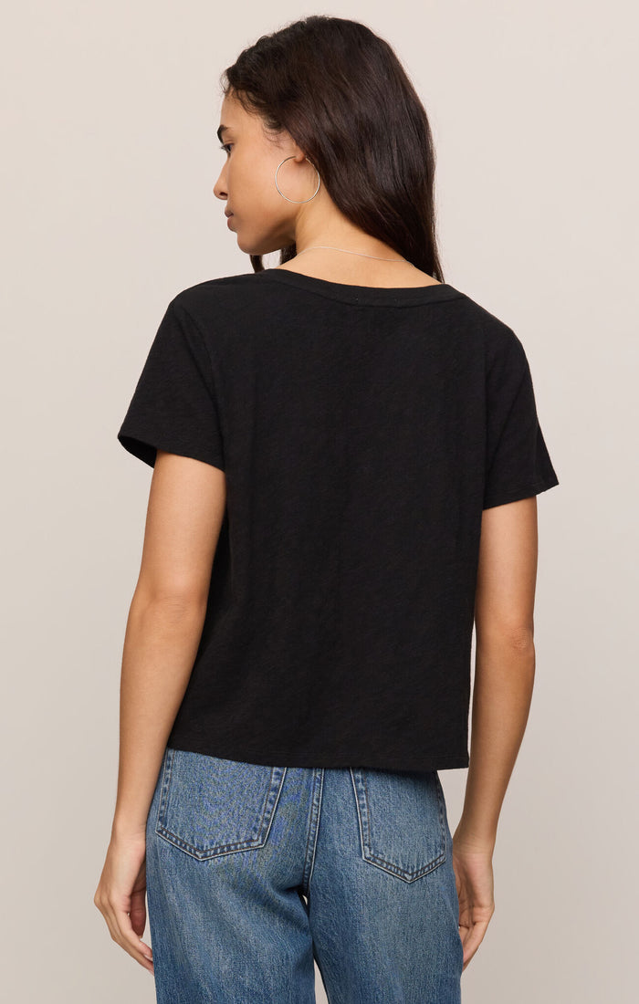 Z Supply Nomad V-Neck Tee – Black Brushed Slub Cotton Essential