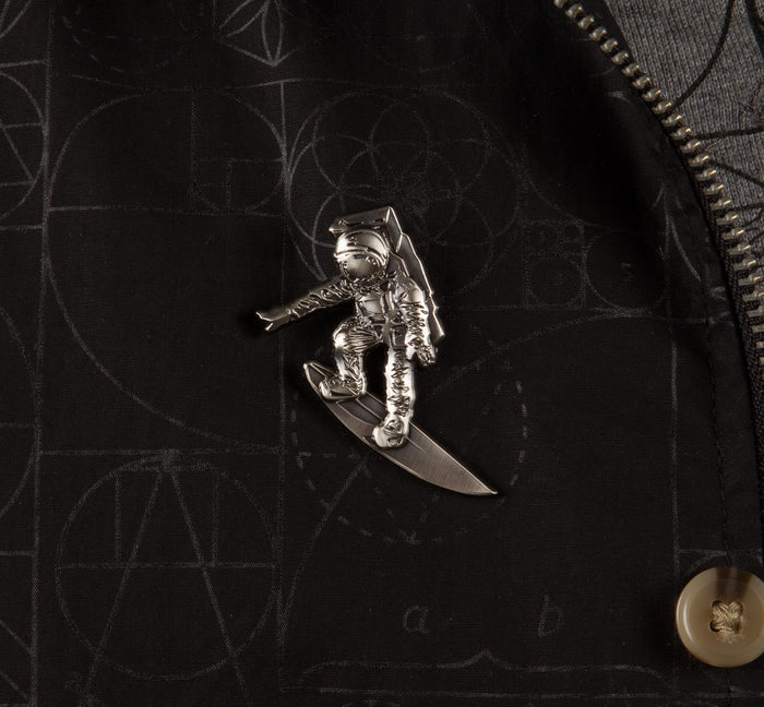 Astrosurfer Pin