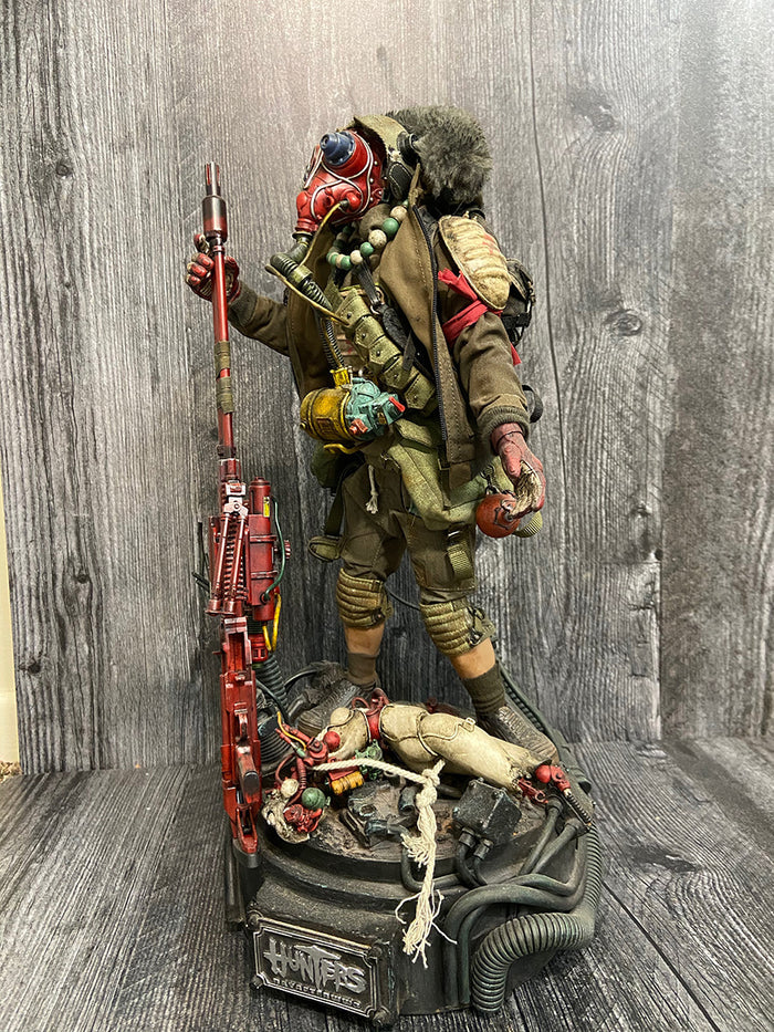 BHEAD THE HUNTER 1/6 SCALE FIGURE