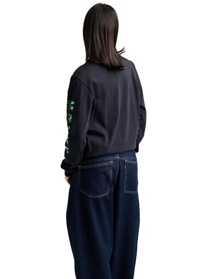 Product image of Burton Noirline Long Sleeve T-Shirt[Variant:True Black]
