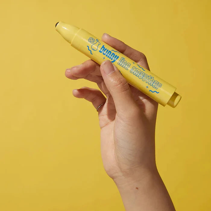 CHASIN’ RABBITS Bunny Line Smoother Eye Cream Roller كريم العيون بعصا دوارة
