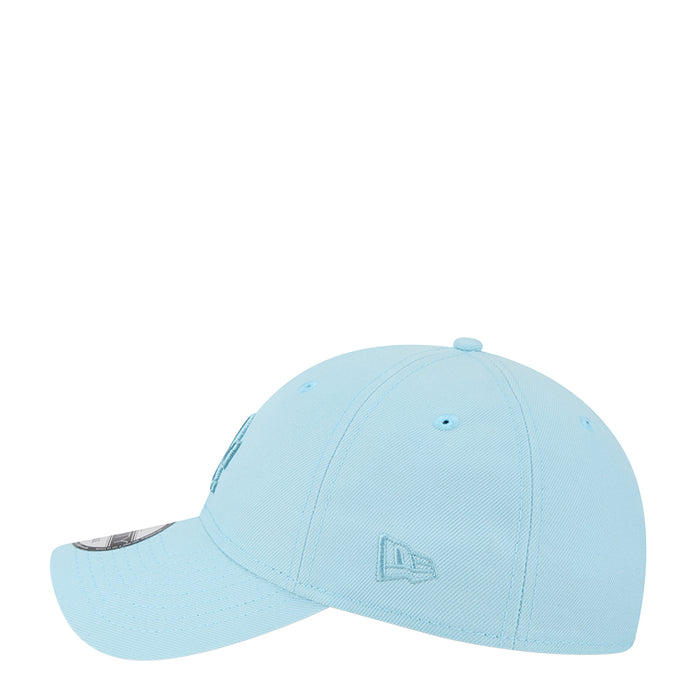 Light blue baseball cap with New Era flag logo on side