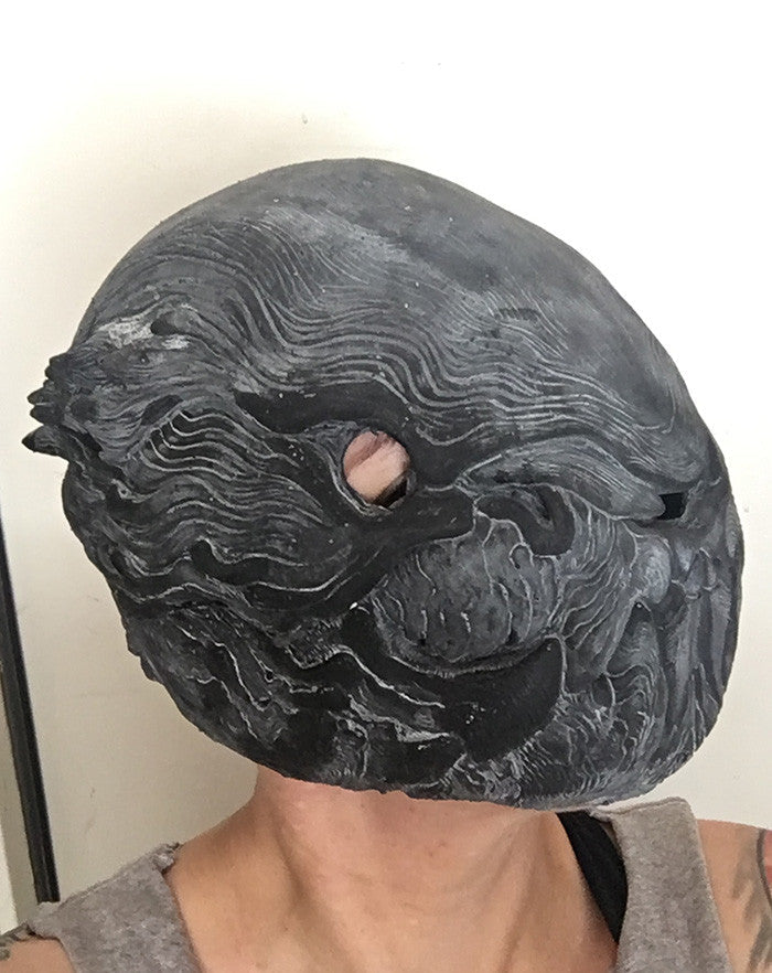 DUNKLEBEEST FLEXIBLE NEOPRENE MASK- ROUND 2