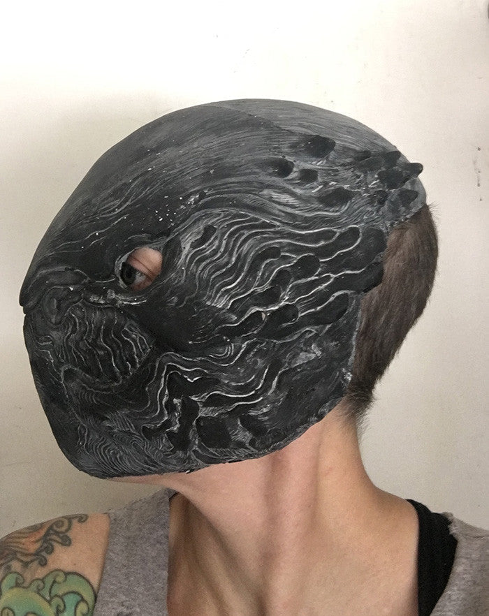 DUNKLEBEEST LAVA- FINISHED MASK
