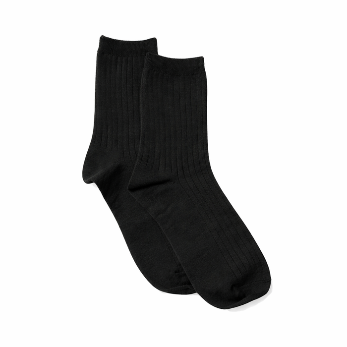 Ribbed crew socks in black, ankle length, elastic knit cuff