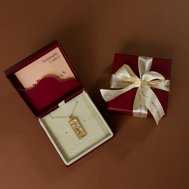 Freyja Goddess of Love Pendant in Packaging Luna and Rose