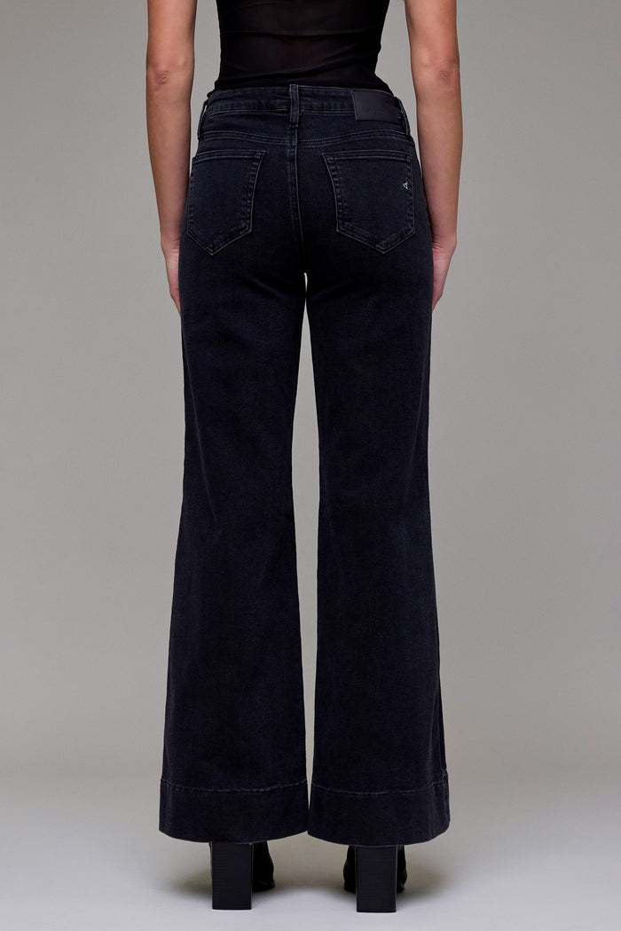 Hidden Charcoal Wash Happi Mid Rise Pin Tuck Comfort Flare - Charcoal