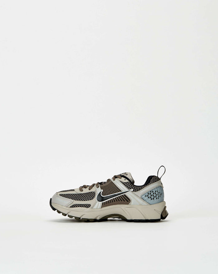 Nike Kids' Vomero 5 (GS). Underground Footwear. Rule of Next Streetwear.
