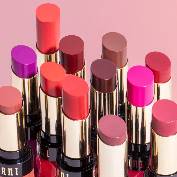 MILANI Fetish Shine Lipstick أحمر الشفاه اللامع من ميلاني