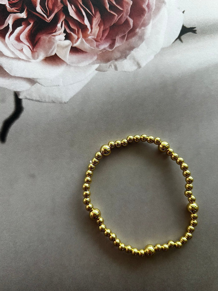 Mixed Size Gold Bead Stretch Bracelet – 3mm & 4mm Stackable Ball Bracelet