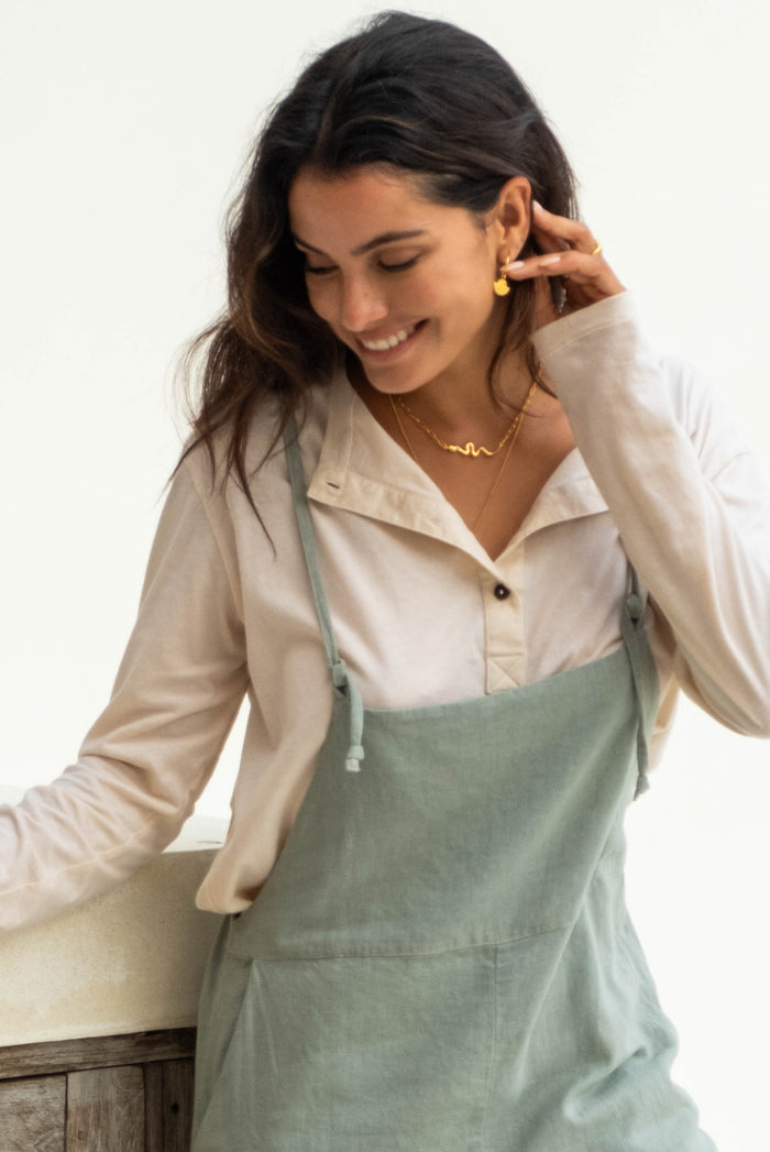 ORGANIC COTTON HARVEY HENLEY - Macadamia