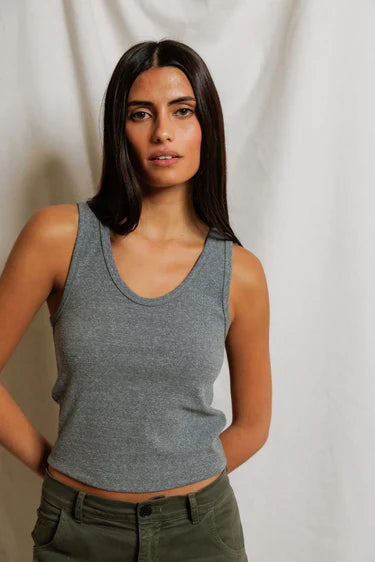 Perfect White Tee Blondie Dark Heather Grey Tank