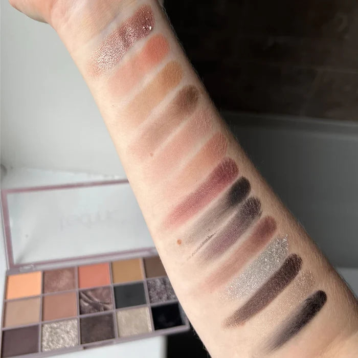 Technic Pressed Pigment Eyeshadow Palette- Smokey Quartz 30g