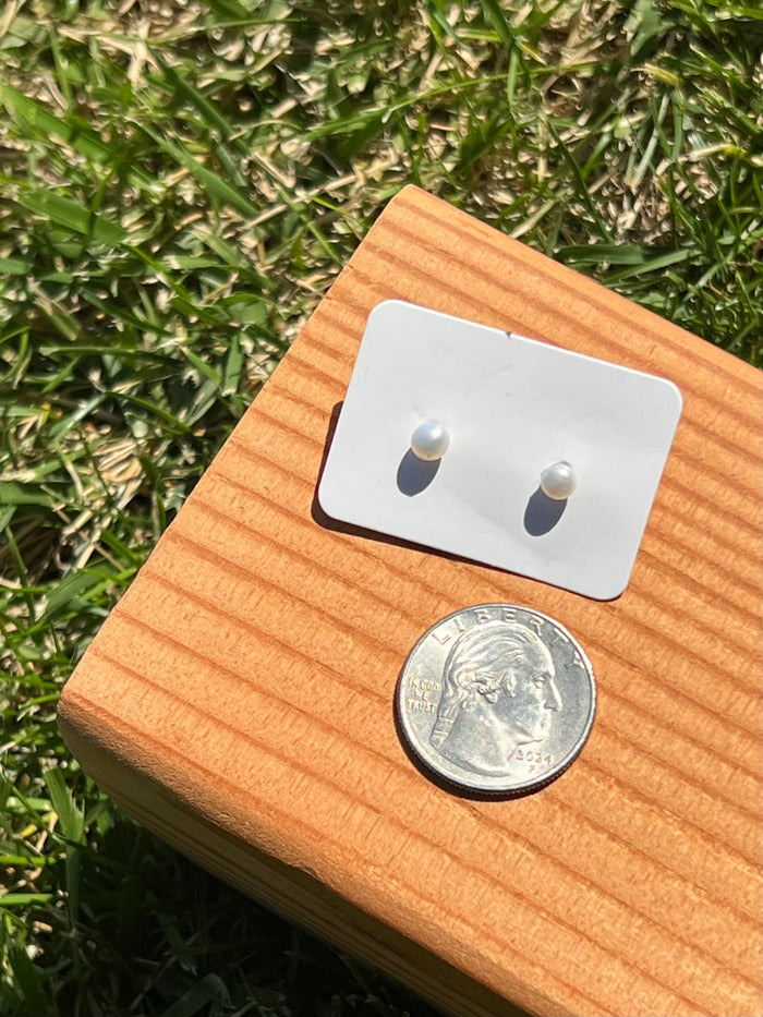 The Bianca Pearl Button Stud Earrings - 4mm