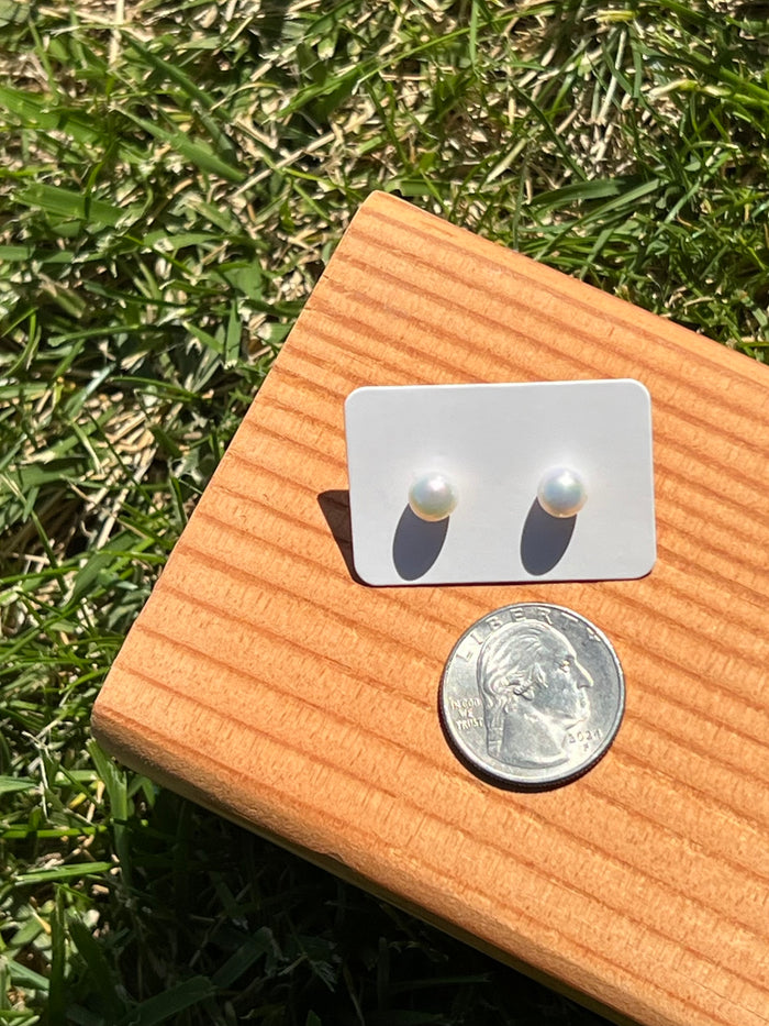 The Bianca Pearl Button Stud Earrings - 6mm