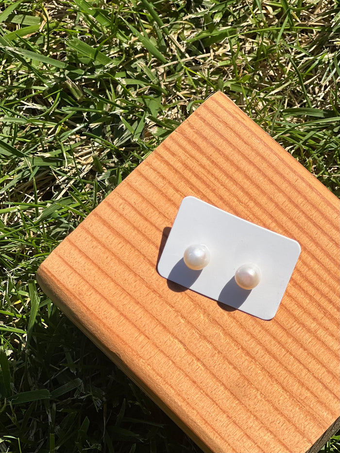 The Bianca Pearl Button Stud Earrings - 8mm