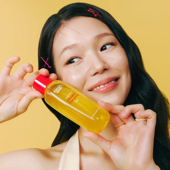 VITAMIN ILLUMINATING TONER- Toner Iluminator Cu Textura Lejera Pentru Uniformizare Ten