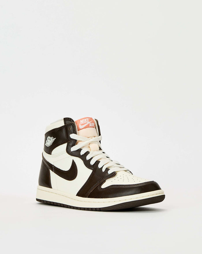 Air Jordan Women's Air Jordan 1 Retro High OG. Underground Footwear. Rule of Next Streetwear.