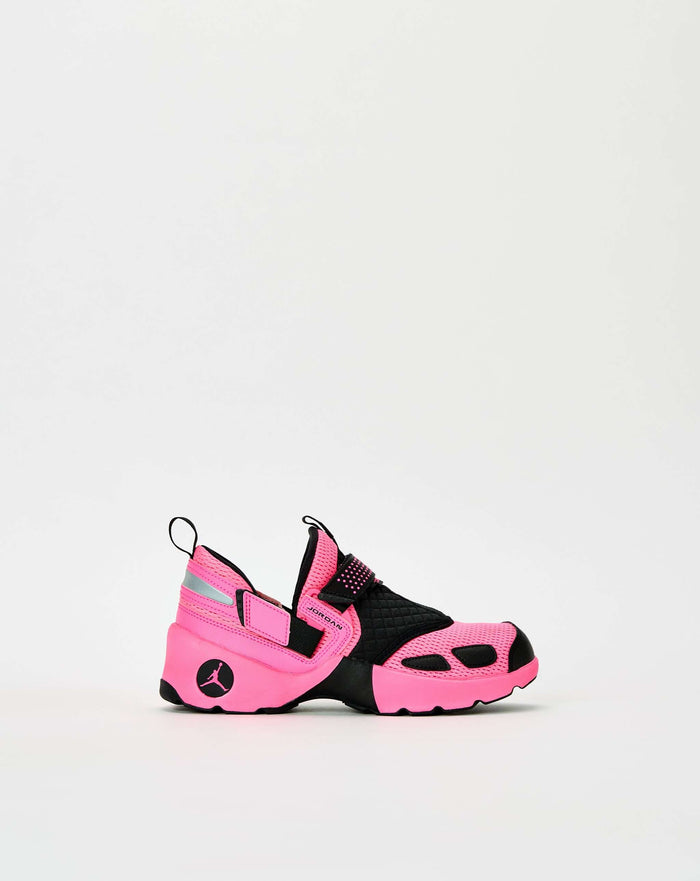 Air Jordan Women's Air Jordan Trunner LX. Underground Footwear. Rule of Next Streetwear.
