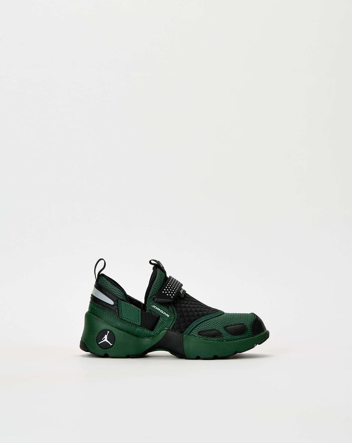 Air Jordan Women's Air Jordan Trunner LX. Underground Footwear. Rule of Next Streetwear.