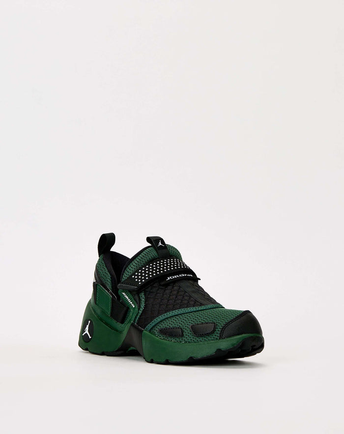 Air Jordan Women's Air Jordan Trunner LX. Underground Footwear. Rule of Next Streetwear.