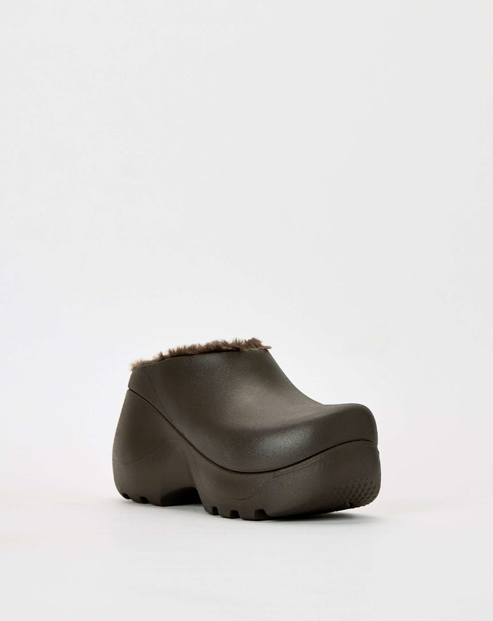 Crocs Women's Hydra Clog Lined. Underground Footwear. Rule of Next Streetwear.