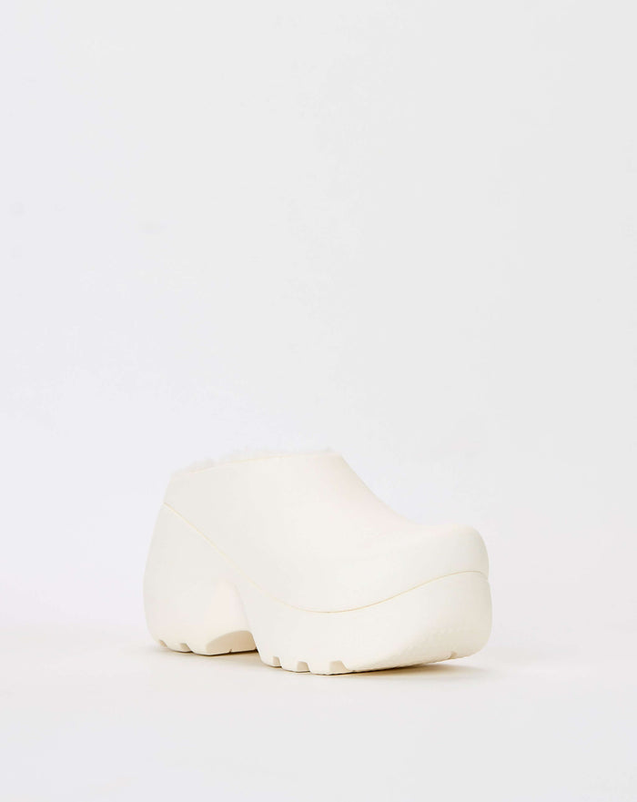 Crocs Women's Hydra Clog Lined. Underground Footwear. Rule of Next Streetwear.