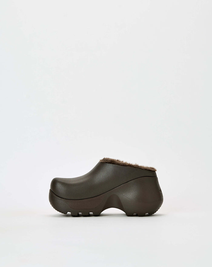 Crocs Women's Hydra Clog Lined. Underground Footwear. Rule of Next Streetwear.