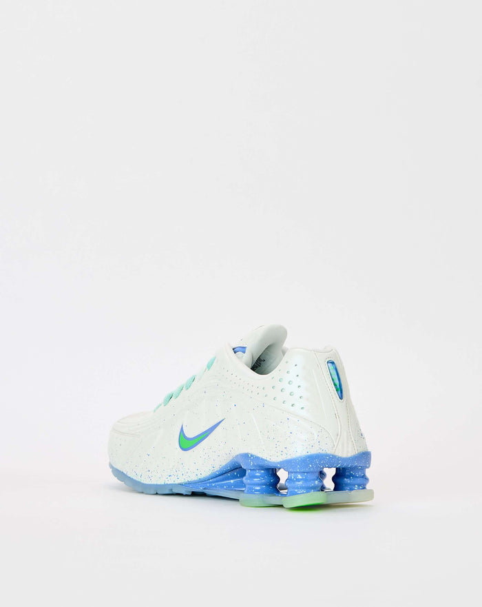 Nike Women's Shox R4 AB. Underground Footwear. Rule of Next Streetwear.