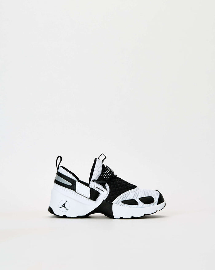 Air Jordan Women's Trunner LX. Underground Footwear. Rule of Next Streetwear.