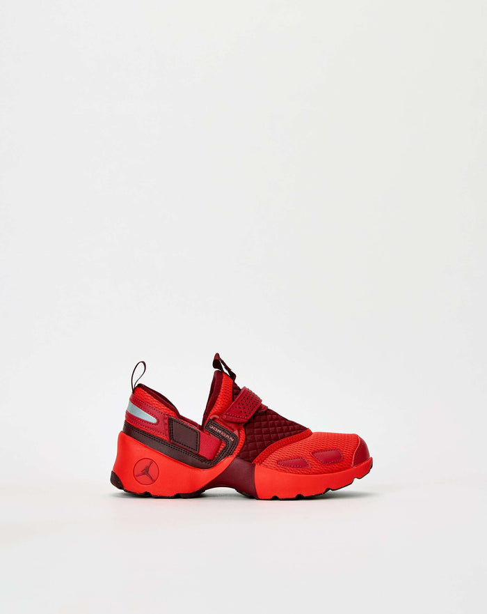 Air Jordan Women's Trunner LX. Underground Footwear. Rule of Next Streetwear.
